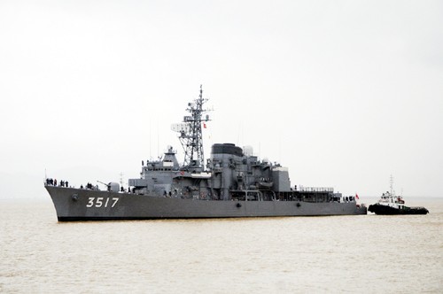 Tàu huấn luyện Shirayuki (TV3517) tiến vào Cảng Tiên Sa